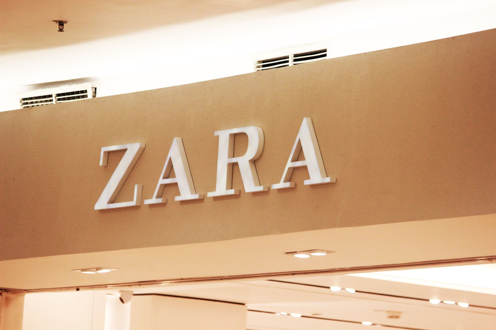 Cerca de 200.000 clientes, afectados por la brecha de datos de Zara